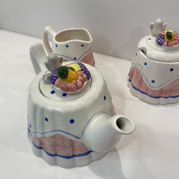 Vintage Ceramic Tea pot 3pcs Set by Cardinal Inc. (1995) - Picture 3 of 3